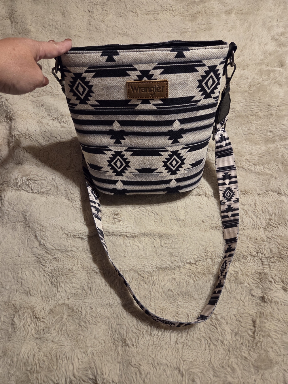 Wrangler Black and Cream Aztec-Print Crossbody Bag - Picture 2 of 3